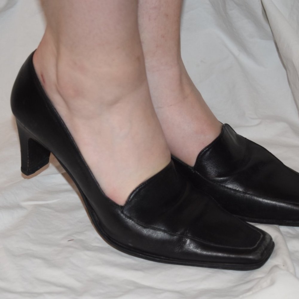 Kenneth Cole Leather Heels